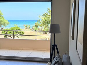Apartment, 2 Bedrooms, Smoking, Balcony | Interior