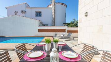 Villa | Outdoor dining