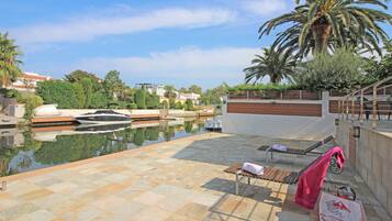 Vil·la | Piscina | Piscina coberta i piscina a l'aire lliure