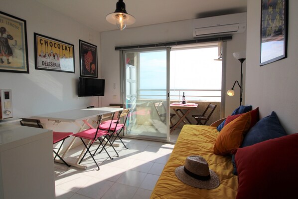 Apartment | Living room