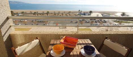 Apartment | Speisen im Freien