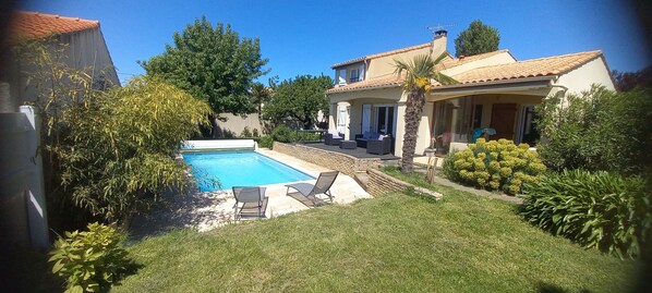 Outdoor pool, a heated pool