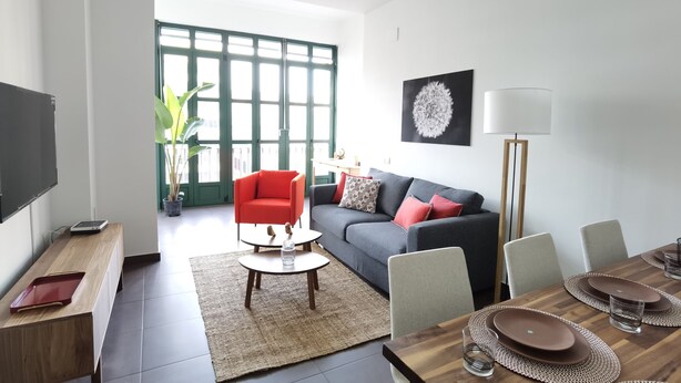 Living area - 2-bedroom apartment in wonderful Barcelona with AC, WiFi (Barcelona)