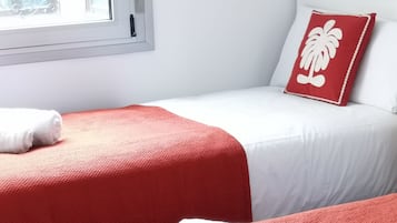 2 habitaciones, tabla de planchar con plancha, wifi y ropa de cama