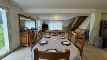 House | Dining