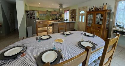 Group Retreat With Garden in Le Grand