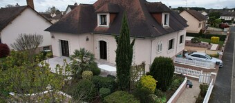 Spacious Group Stay Near Le Mans Circuit