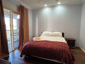 Fer et planche à repasser, Wi-Fi, draps fournis