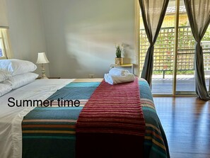 4 bedrooms, iron/ironing board, free WiFi, bed sheets