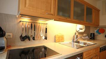 Apartment | Private kitchen