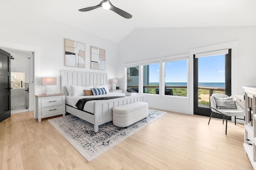 Seaside Rose-Ocean Front, Private Pool, Ht Tub, Slps 28