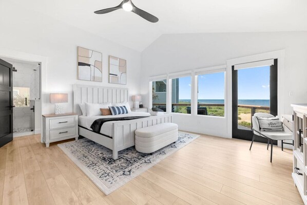 6 bedrooms, desk, iron/ironing board, travel cot