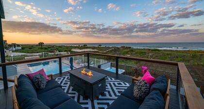 Luxury Direct Ocean Front, Near Downtown, Heated Pool, Hot Tub, Game Room, Sleeps 28, Pets