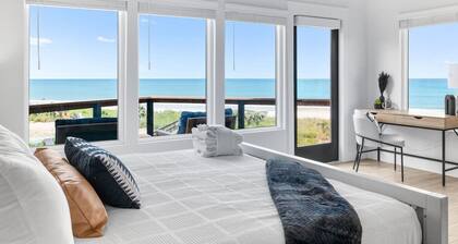 Seaside Rose Luxury Ocean Front, Heated Pool, Hot Tub, Sleeps 28, Pets, Downtown