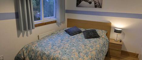 4 Schlafzimmer, Bügeleisen/Bügelbrett, WLAN, Bettwäsche