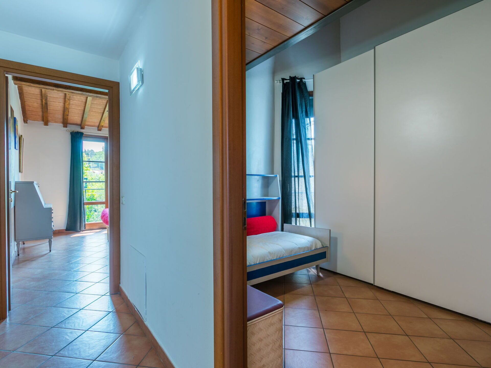 2 camere, culla da viaggio, Wi-Fi gratuito, lenzuola