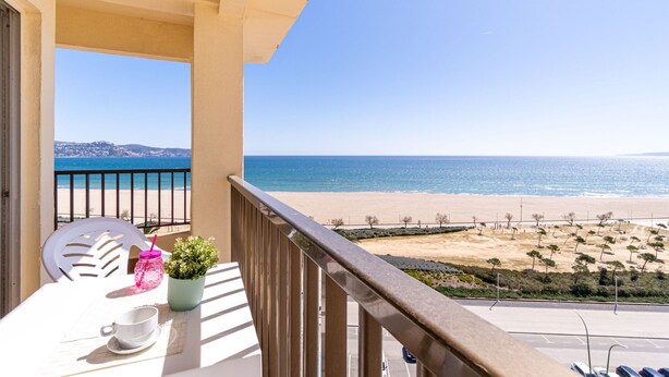 Apartment | Property grounds - Apartment in Empuriabrava Near Sand Beach (Castello d'Empuries)