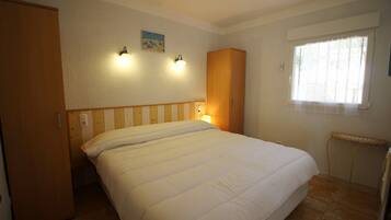 Villa | 3 bedrooms, iron/ironing board