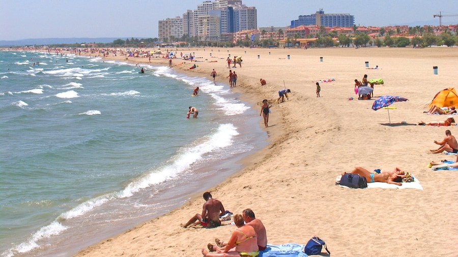 Apartment in Empuriabrava Near Beach