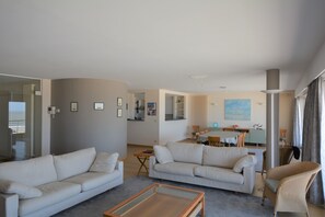 Apartment | Living room