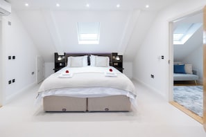 2 chambres, fer et planche à repasser, lit parapluie, Wi-Fi gratuit