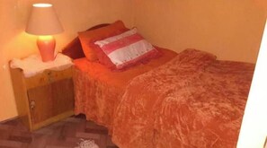 5 bedrooms, iron/ironing board, WiFi
