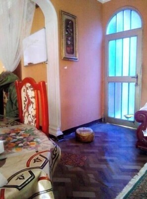 5 bedrooms, iron/ironing board, WiFi - Birhan Guest House (Addis Ababa)