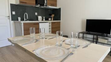 Apartment | Dining