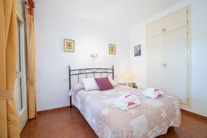 Appartement | 2 chambres, fer et planche à repasser