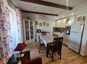 Apartment | Dining