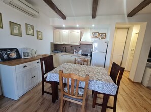 Dining - Apartment Erna II in Porec, Istria (Porec)