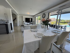 独立别墅 | 用餐