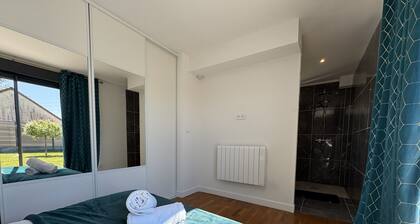 Stylish Villa With Pool Near Le Mans