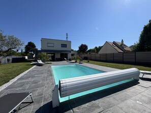 Hus | Pool
