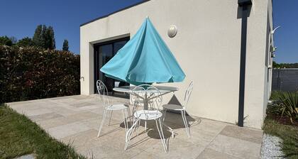 Stylish Villa With Pool Near Le Mans