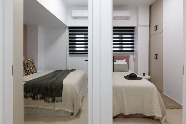 2 bedrooms, iron/ironing board, free WiFi, bed sheets