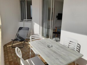 House | Balcony