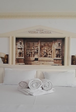 Luxury Double Room, Balcony, Mountain View