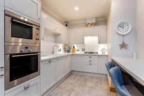 Microwave, oven, dishwasher