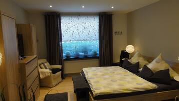 2 chambres, fer et planche Ă repasser, Wi-Fi, draps fournis