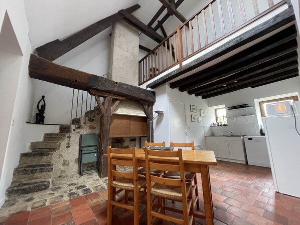 House | Dining
