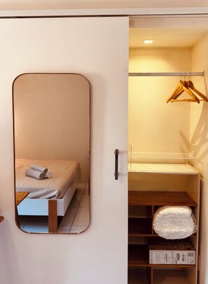 1 bedroom, free WiFi, bed sheets - Cozy studio in Lapa (Lapa Rio de Janeiro)