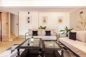 Interior - MOT Rentals + Villa Wine House Escorihuela Gascon Winery (Mendoza)