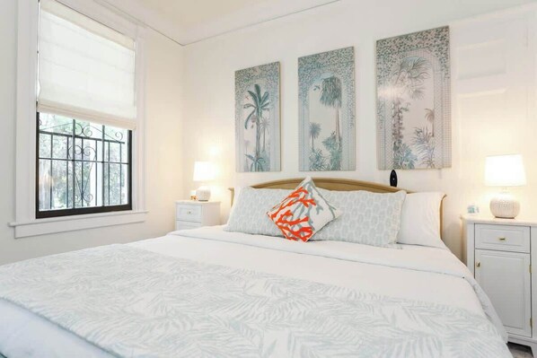 2 bedrooms, iron/ironing board, WiFi, bed sheets