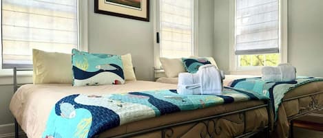 2 bedrooms, iron/ironing board, free WiFi, bed sheets