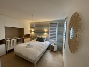 Villa | 4 bedrooms, iron/ironing board