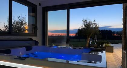 Villa in Saint-corneille With Private Jacuzzi