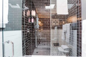 Dusche, Haartrockner