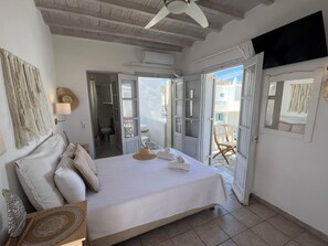 1 camera, una scrivania, ferro/asse da stiro, Wi-Fi