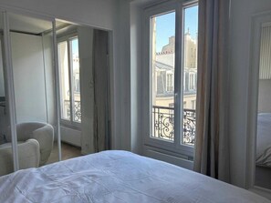 Appartement | 1 chambre, fer et planche à repasser, draps fournis